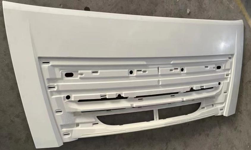 82525517/82524597/82525615/1706918 FRONT PANEL for DAF LF Euro 6