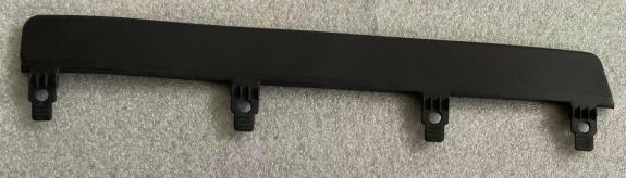2322580 BODY LOWER DEFLECTOR SEAL RUBBER RH for DAF LF Euro 6 10-12