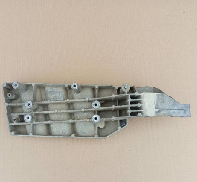 84220611/84020399 STEP BRACKET  LH for volvo Truck Fmx 540
