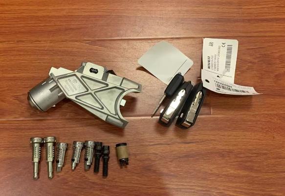 7423005984/7422992535 LOCK CYLINDER SET LOW for RENAULT T520