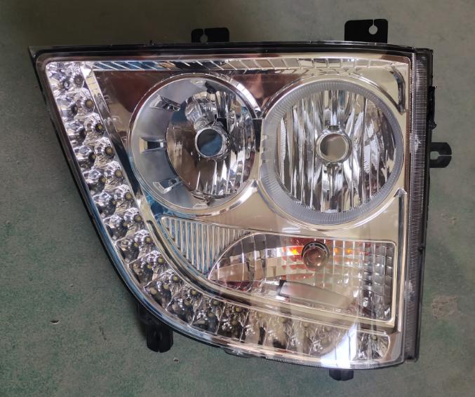 QA4008201339 HEAD LAMP LH for  BENZ TRUCK AROCS SLT