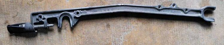 20442377 SKIRT BRACKET for VOLVO FM / FH 02