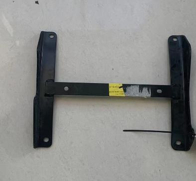 1850827/2007576/2185978 FRONT WHEEL FENDER BRACKET RH for DAF RANGE